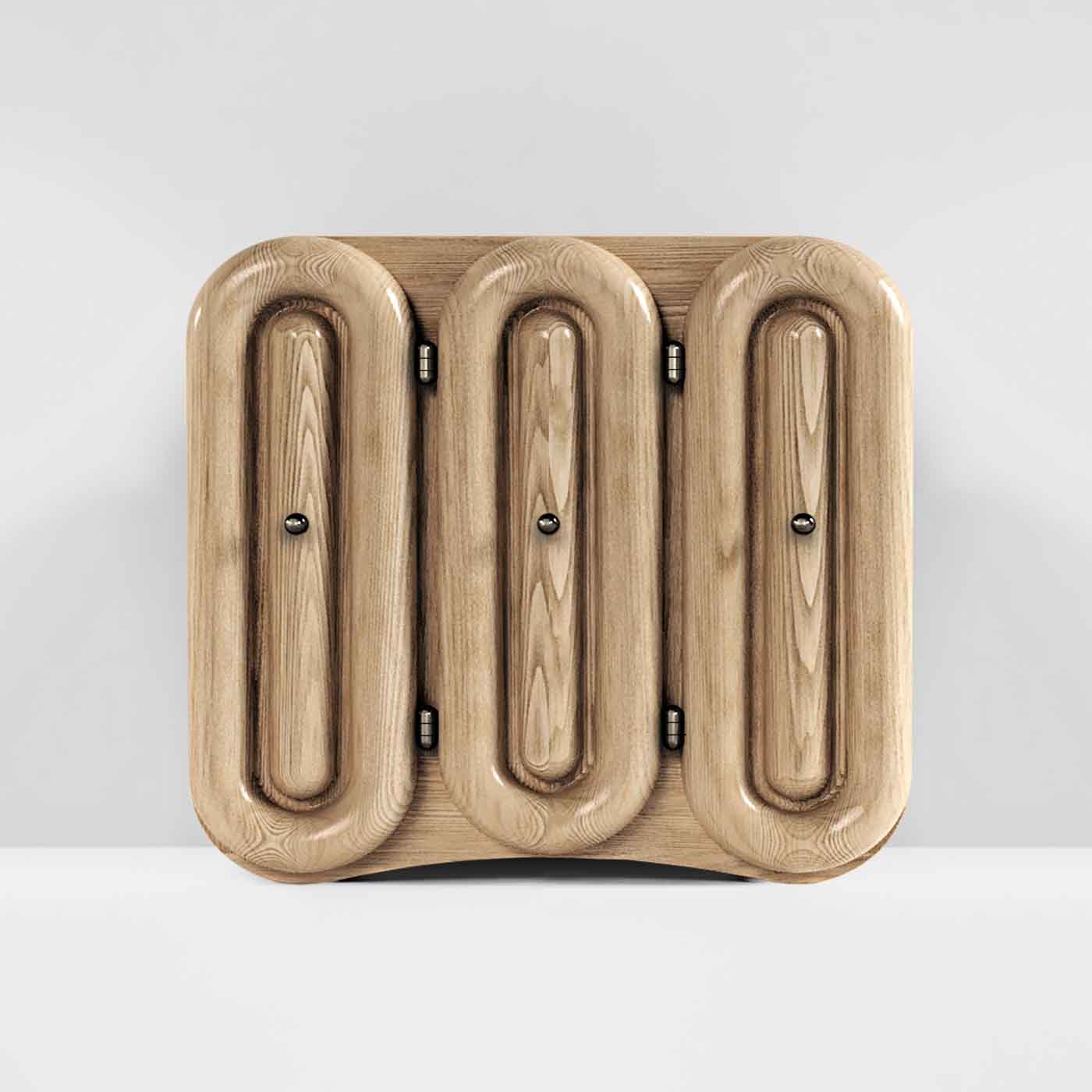 Nº180 Petite Cupboard